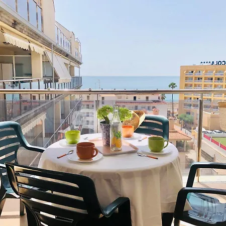 Paseo Maritimo 44 *