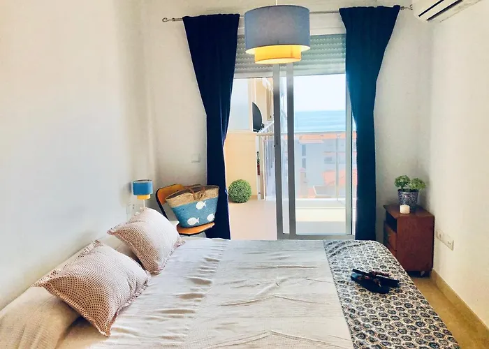 Paseo Maritimo 44