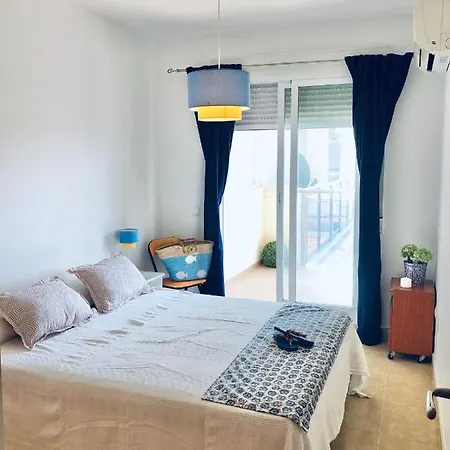Paseo Maritimo 44 Apartman *